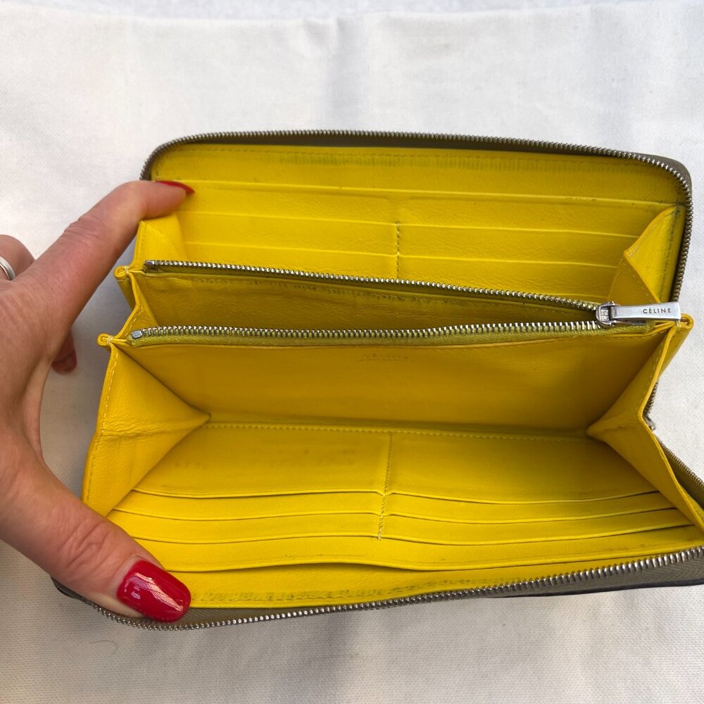 Celine zip around Continental wallet - Picture 4 of 13